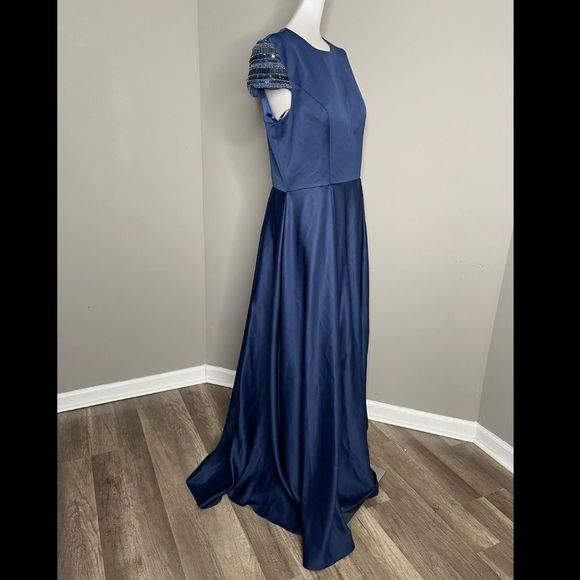 MAC DUGGAL ELEGANT HAND-BEADED CAP SLEEVE A-LINE GOWN - Picture 5 of 10